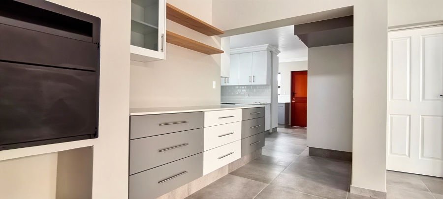 3 Bedroom Property for Sale in Dana Bay Western Cape